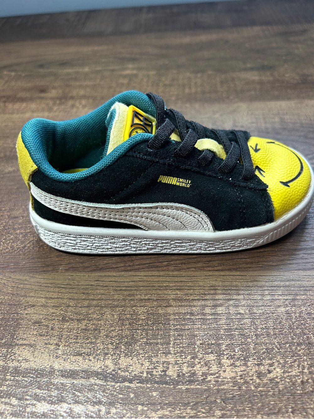 Puma Smiley World Black & Yellow Sneakers - Picture 9 of 10